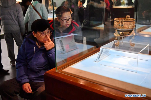 Shanxi Museum attracts tourists during holiday