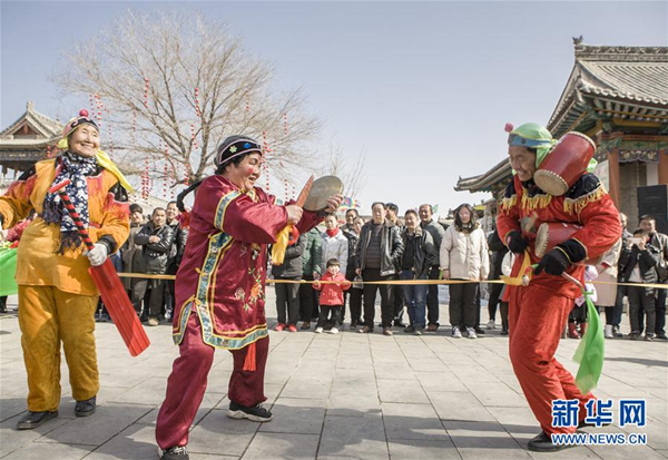 Traditional folk shows mark approaching Lantern Festival