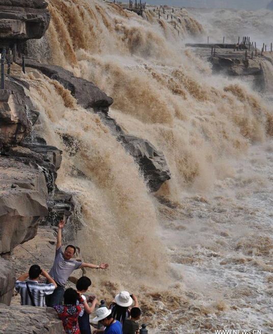 Imposing scenery of Hukou Waterfall on Yellow River