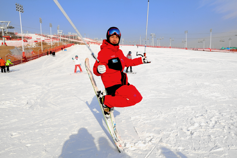 Datong opens intl ski resort