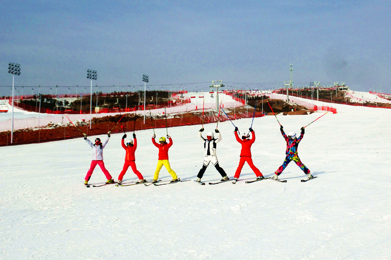 Datong opens intl ski resort