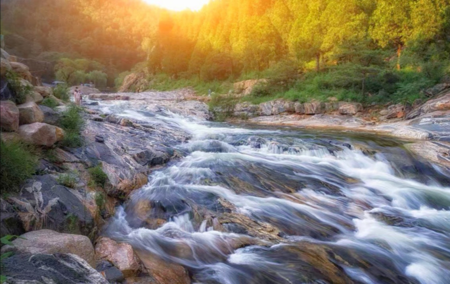 Waterfalls on Mount Tai gush after heavy rain