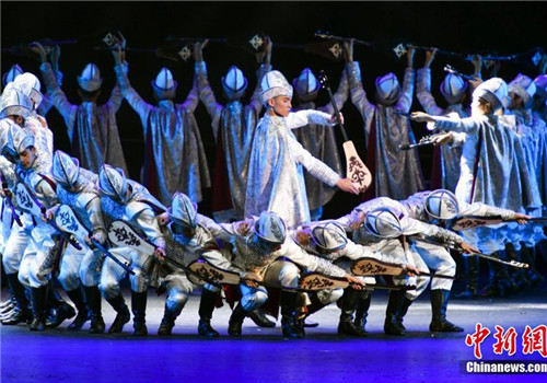 Intl folk dance festival kicks off in Urumqi