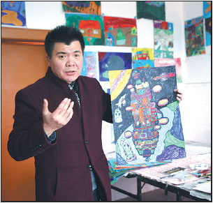 Artist with hearing loss teaches disabled children