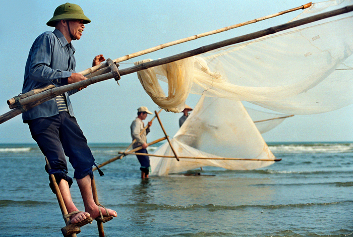 Fang Chenggang: The Oriental Hawaii