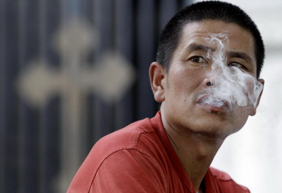 Should smoking be banned in public places?