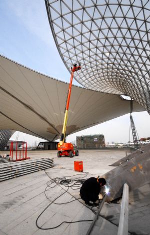 Shanghai Expo installation proceeding on schedule