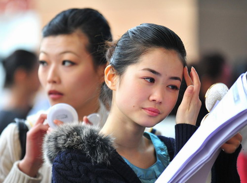 'Air Hostess for Guangzhou Asian Games' Finals begin in Wuhan