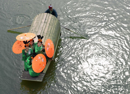 Qingming festival marked in Henan