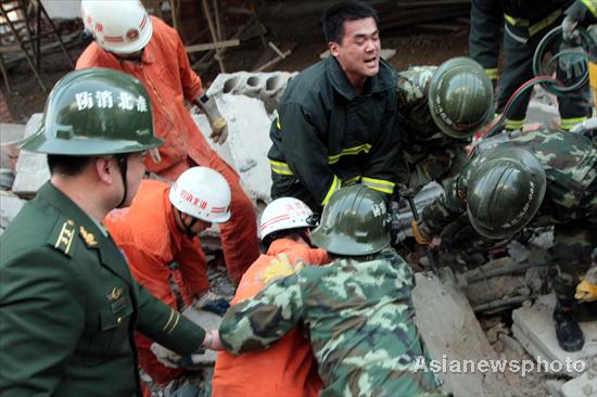 10 killed in building collapse in E China