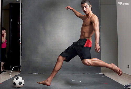 Shirtless Cristiano Ronaldo Covers 'Vanity Fair'