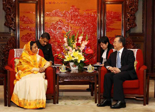 China, India agree to cement political, economic ties