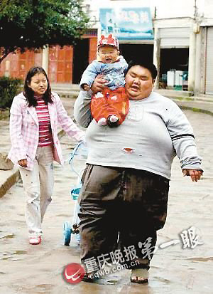 China's fattest man hospitalized in SW China