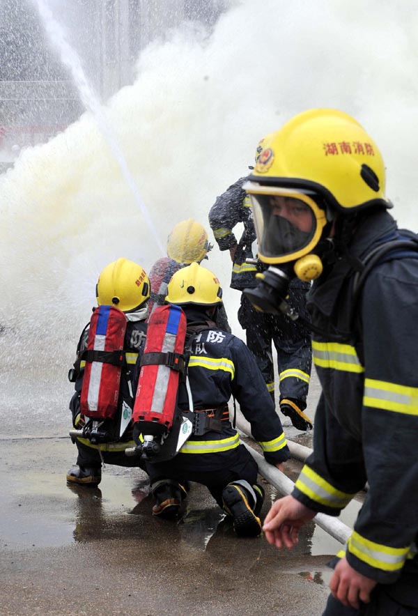 Fire drill held in Central China