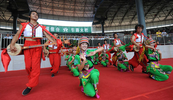 Yi ethnic group celebrates Torch Festival