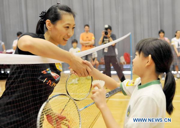 Former Olympic medalists visit Hong Kong