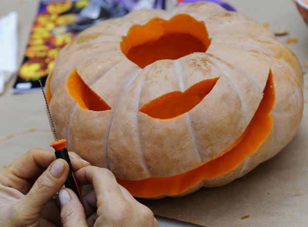 Jack-o'-lanterns made ahead of Halloween