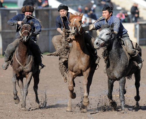 Goat grabbing competition held in Kyrgyzstan