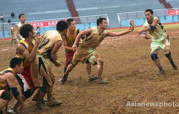 Firework snatching at ethnic games