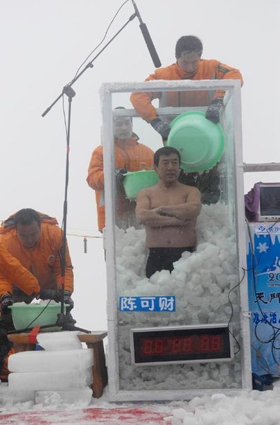 Chinese icemen break record