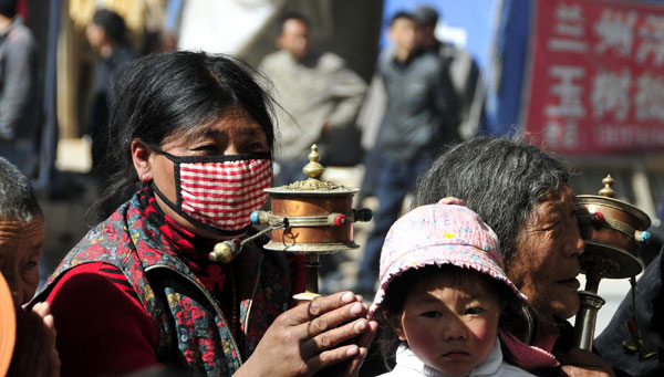 Moment of silence one year after earthquake