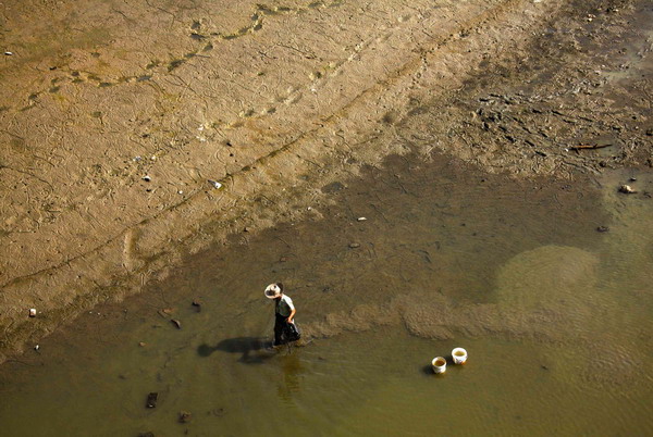 35m affected by severe drought in China