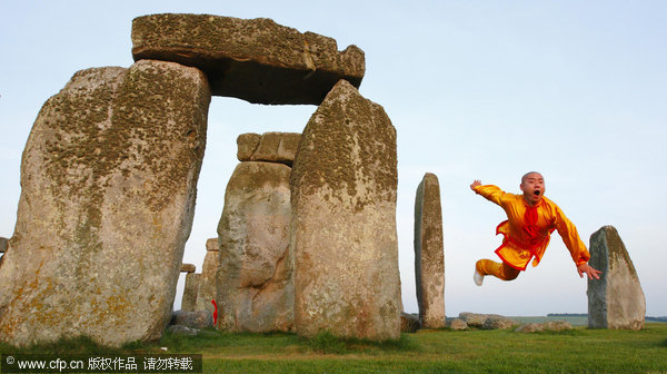 Chinese acrobatics shine at Stonehenge