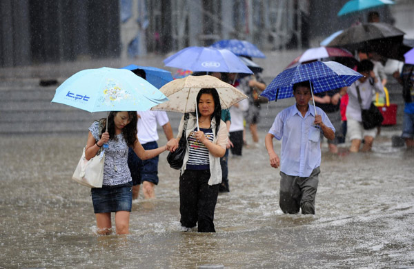 Slack drainage turns cities into lakes