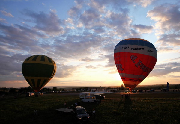 Hot air balloons again in France