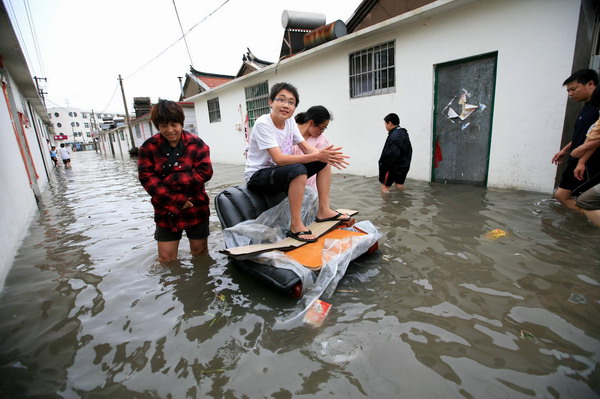 Communities flooded by rainwater in Tianjin