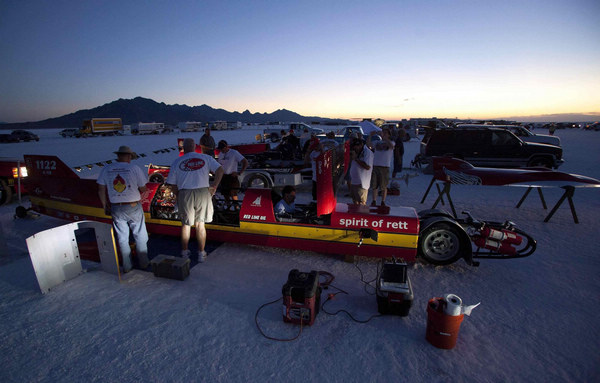 SpeedWeek race on Bonneville Salt Flats