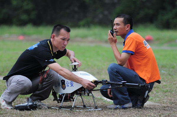 Unmanned helicopter used in police drill