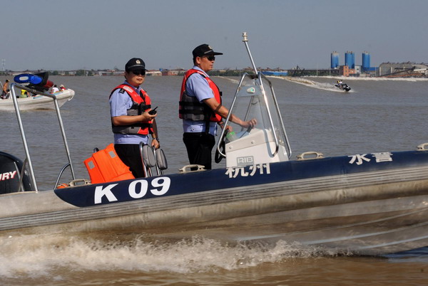 Time to tide in Qiantang River