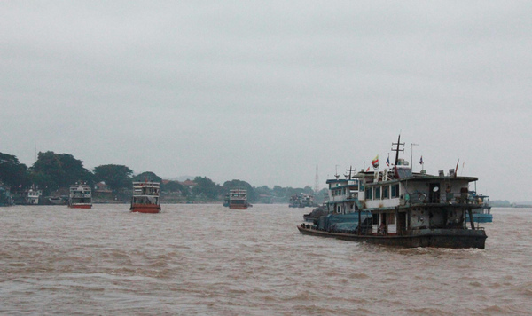 Sailors stranded in Thailand return to China