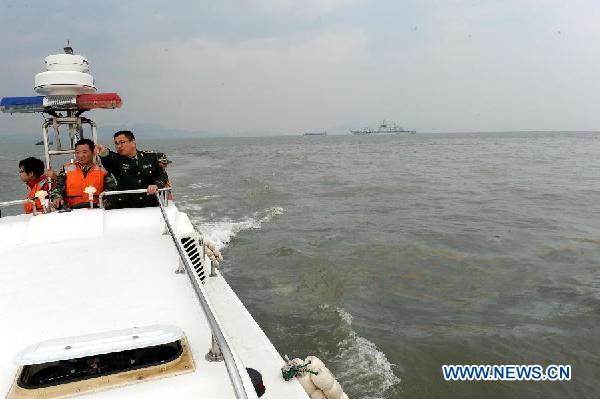 Freighter sinks after collision off east China coast