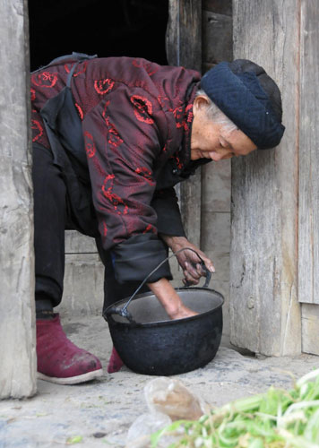 China's oldest couple at 106 and 109