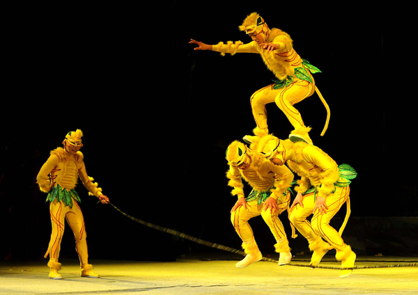 Handicapped children perform Chinese acrobatics