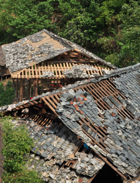 Tornado hits village in SW China