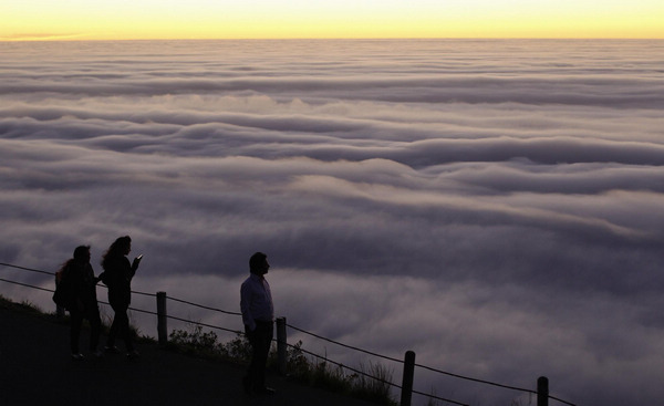 Seasonal fog shrouds Cape Town