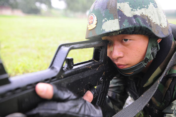 Anti-terrorism drill in E. China