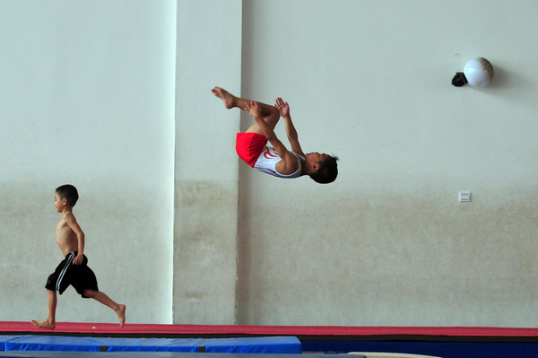 Child gymnasts train to fulfill dreams