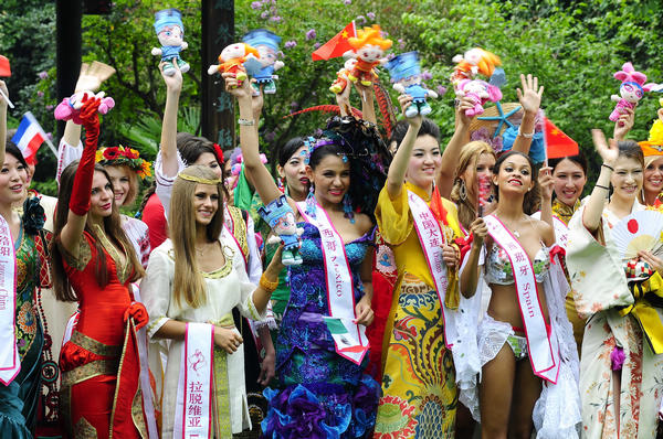 A whole world of dresses in E China