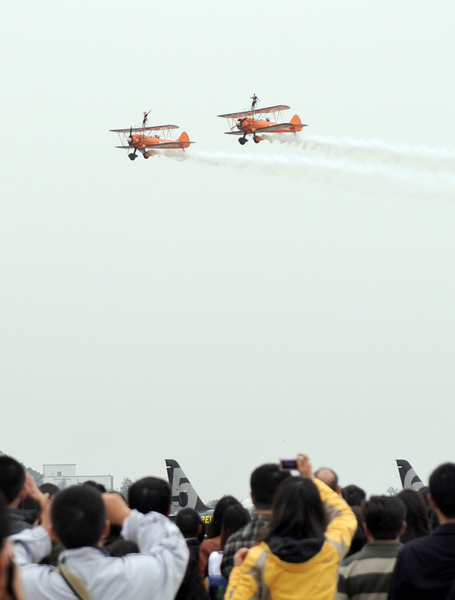 European aerobatic team performs at Zhuhai airshow