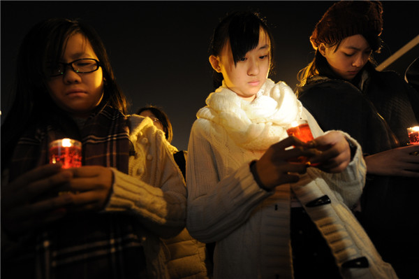 Massacre victims remembered at Nanjing vigil