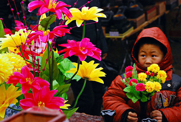 Spring Festival joy comes to life