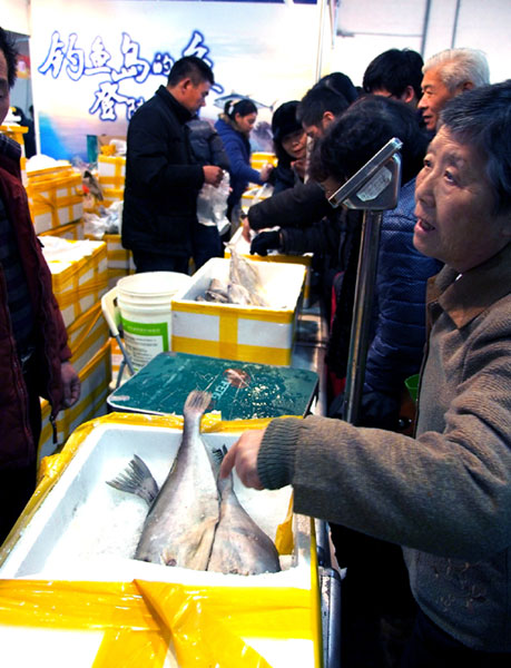 Diaoyu Islands fish on sale in Shanghai