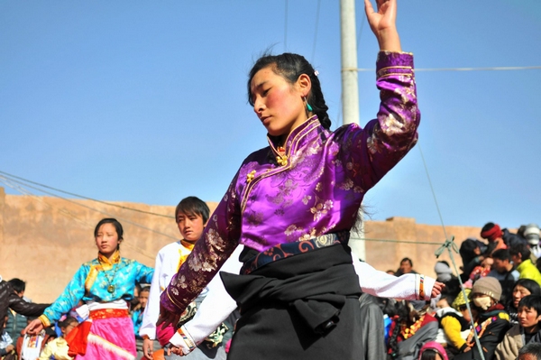 Tibetans observe 'Year of Water Snake'