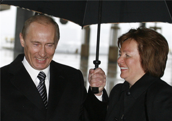 Putin and wife say their marriage is over