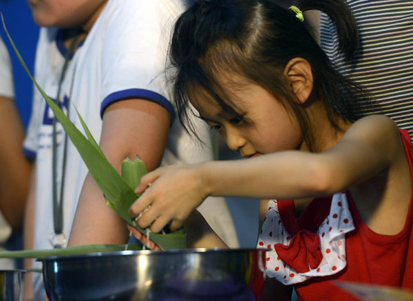 Dragon Boat Festival celebrated around the country