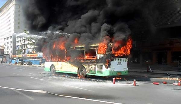 Buses ignite spontaneously in C China